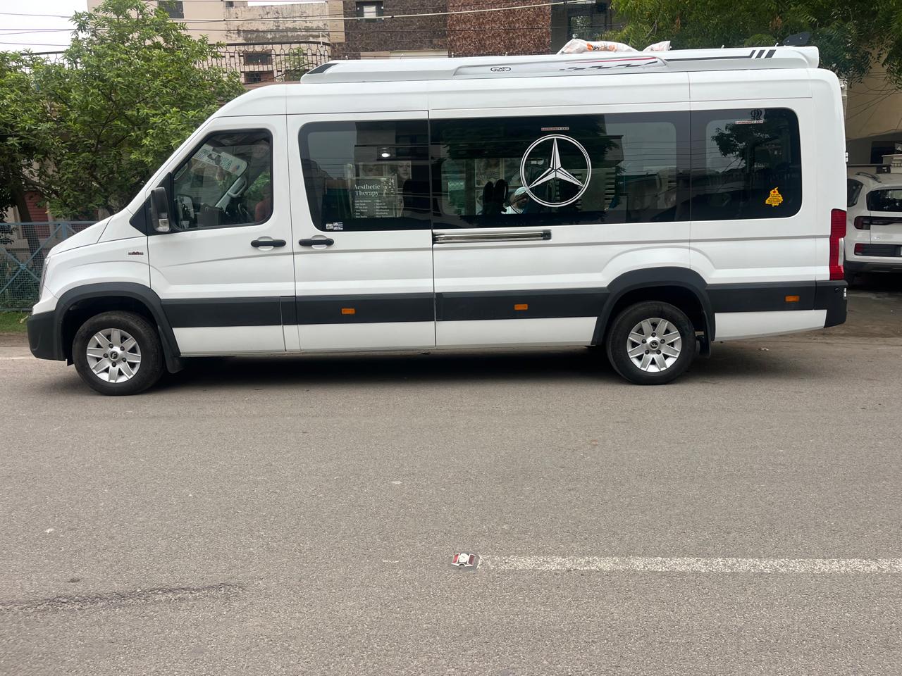 Karan Tour and Travels gallery photo